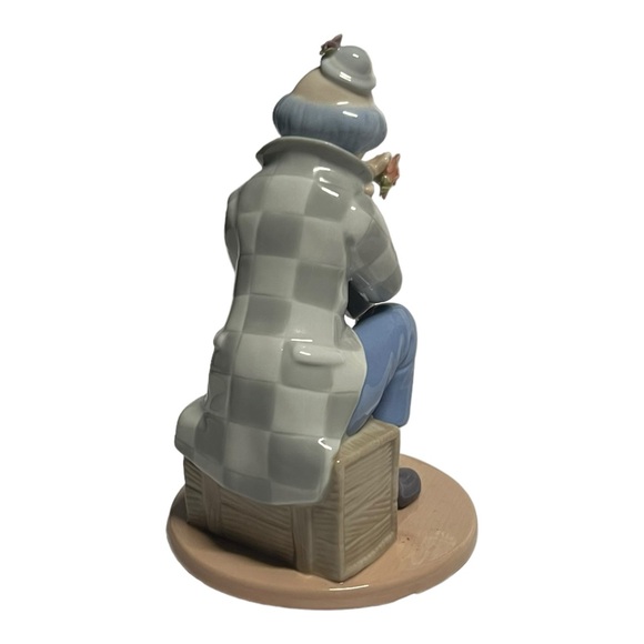 PS Design 2002 " Clown With Dog " Porcelain Detailed Figure EUC - Picture 4 of 10